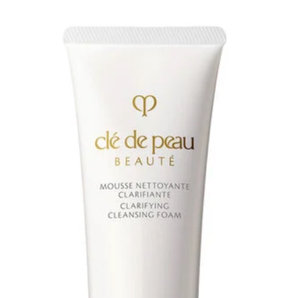 clé de peau Clarifying Cleansing Foam - new & sealed